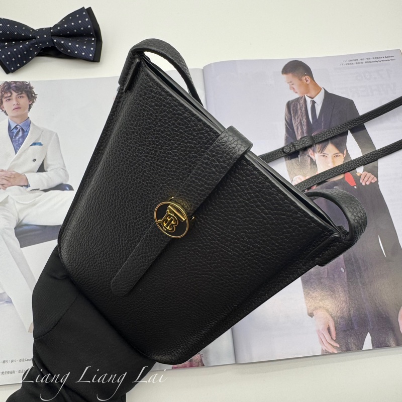 BURBERRY ANNE皮革手機包-11