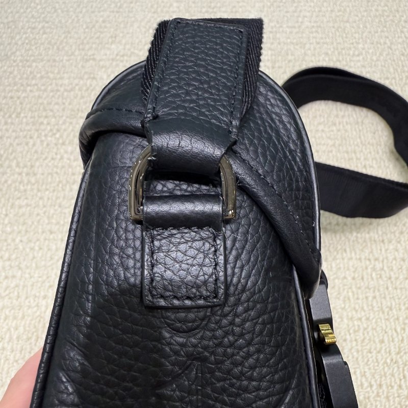 DIOR - 黑色牛皮Hit The Road郵差包-17