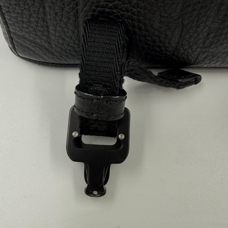 DIOR - 黑色牛皮Hit The Road郵差包-14