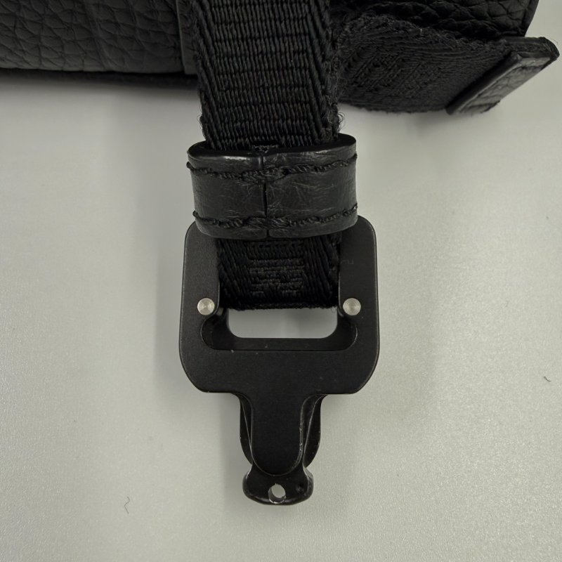 DIOR - 黑色牛皮Hit The Road郵差包-15