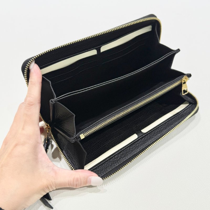 Louis Vuitton - 黑色牛皮壓紋白邊拉鍊長夾-2