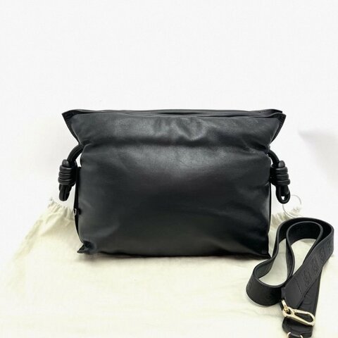 LOEWE 黑色中號肩背斜背福袋包 30*24 98新配件塵袋