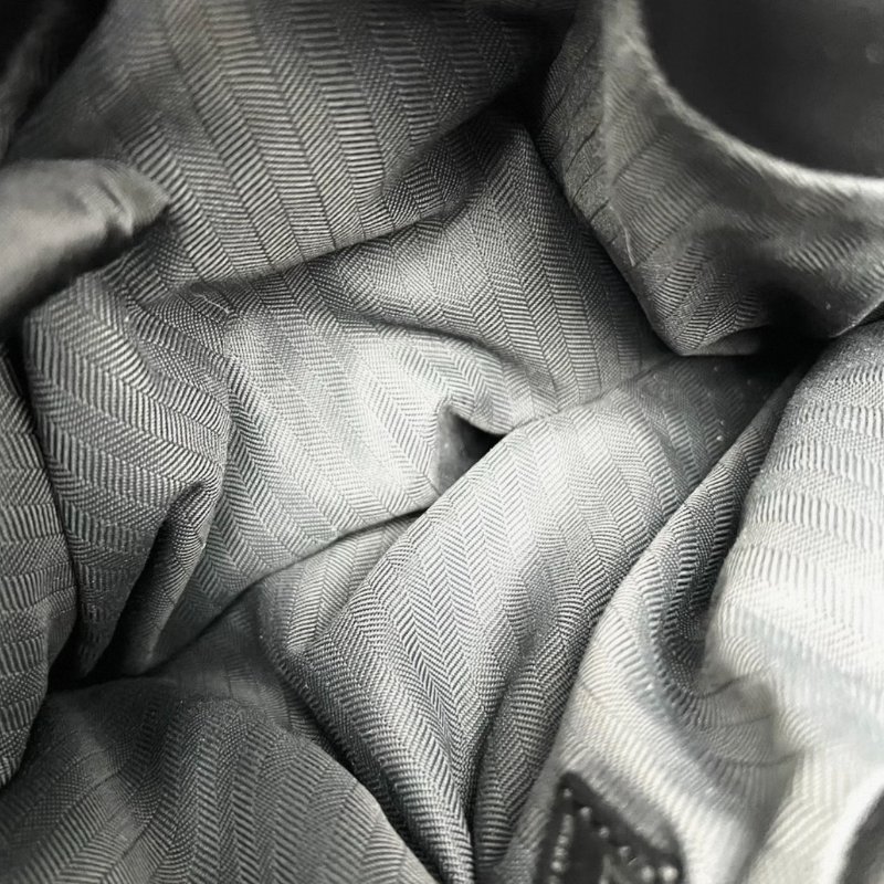 LOEWE 黑色中號肩背斜背福袋包 30*24 98新配件塵袋-5