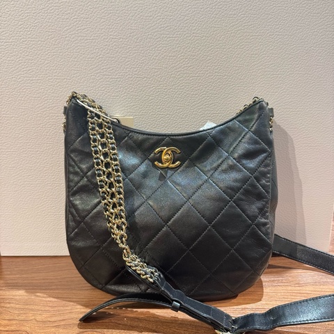 Chanel 特別款黑金瀑布鏈條hobo嬉皮腋下包