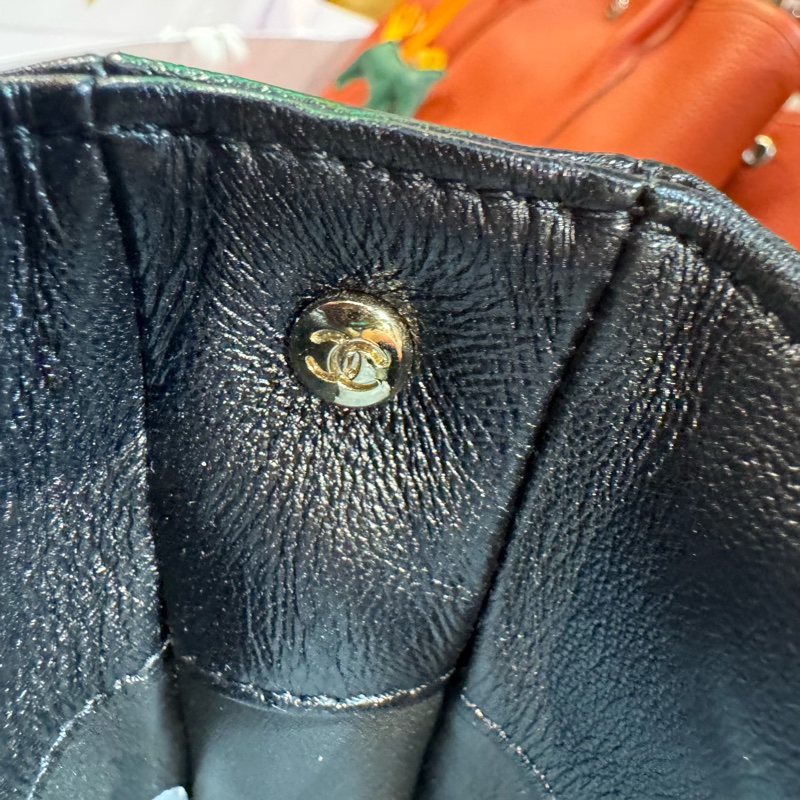 Chanel 特別款黑金瀑布鏈條hobo嬉皮腋下包-9