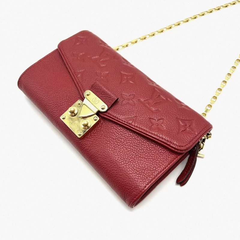 LV 紅色金扣牛皮壓紋肩背斜背包19*11.5*3 98新配件塵袋-3