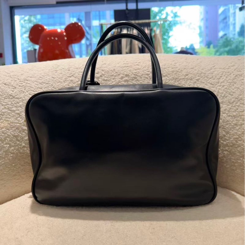 Miumiu黑色公事包  33*21芯片款 98新配件塵袋-6