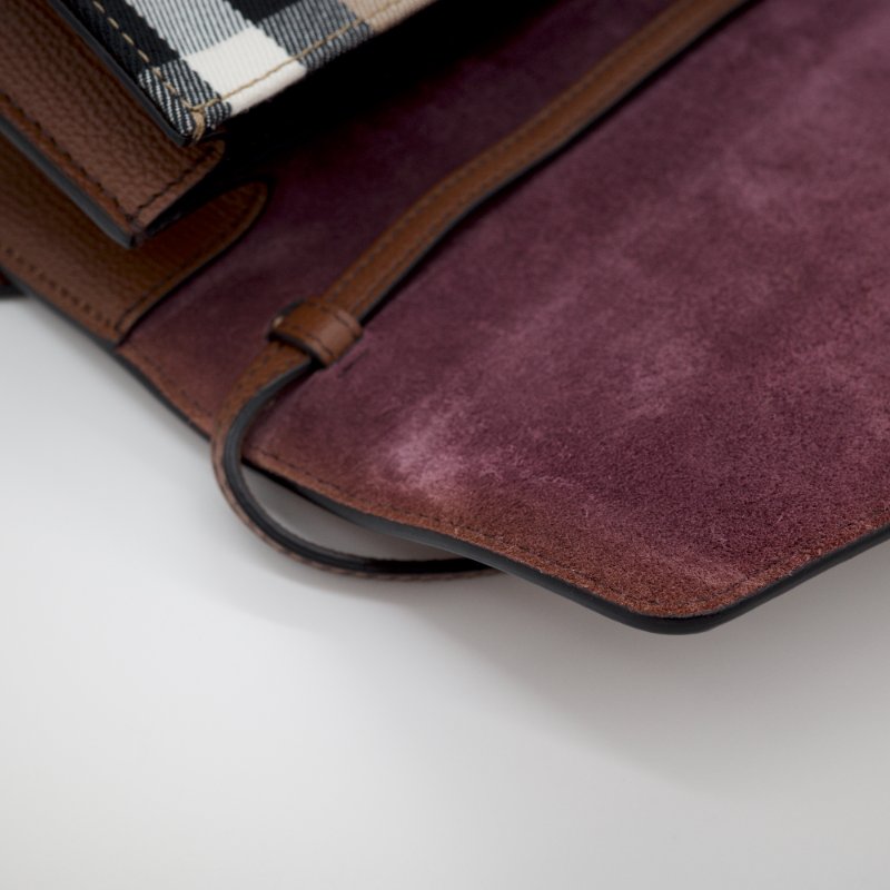 Burberry 巴寶麗 Macken 格紋金屬釦掀蓋 焦糖色 咖色 牛皮 郵差包 斜背包-10