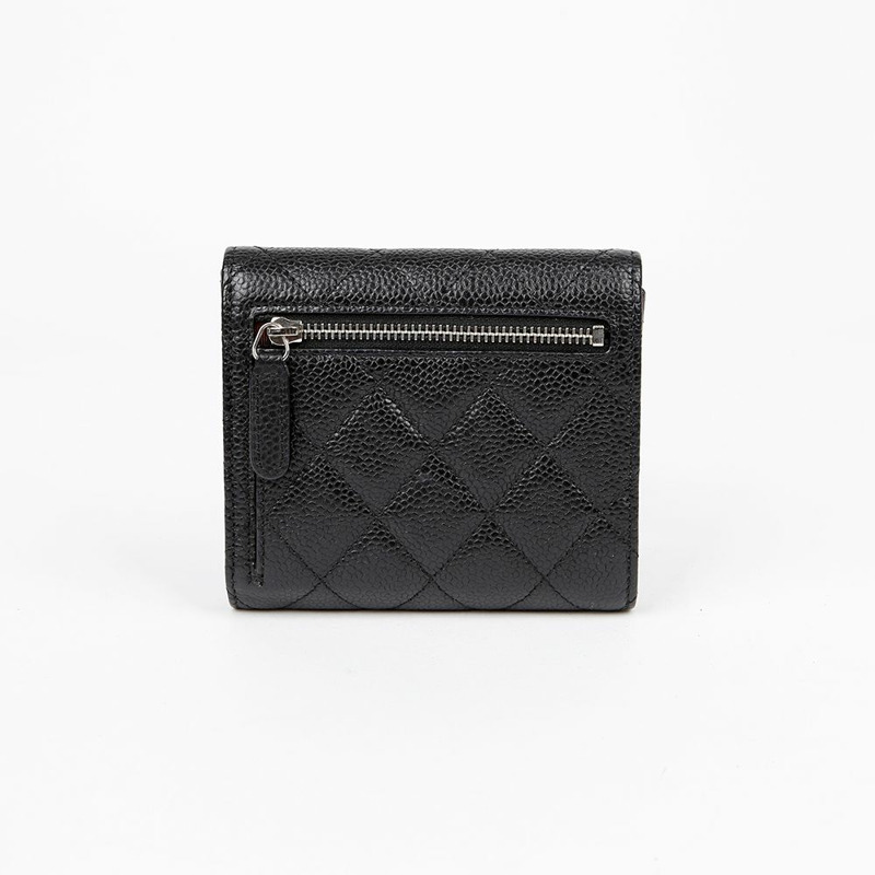 CHANEL 魚子醬紋經典雙折皮夾 A82288-3