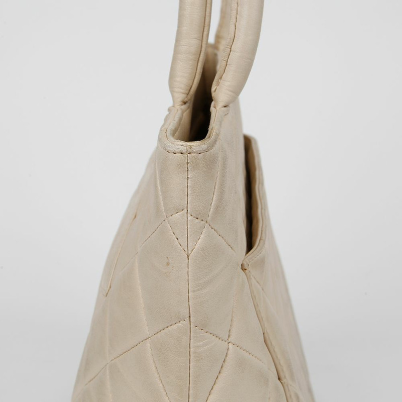 CHANEL 獎章硬幣手提袋 A01804-6