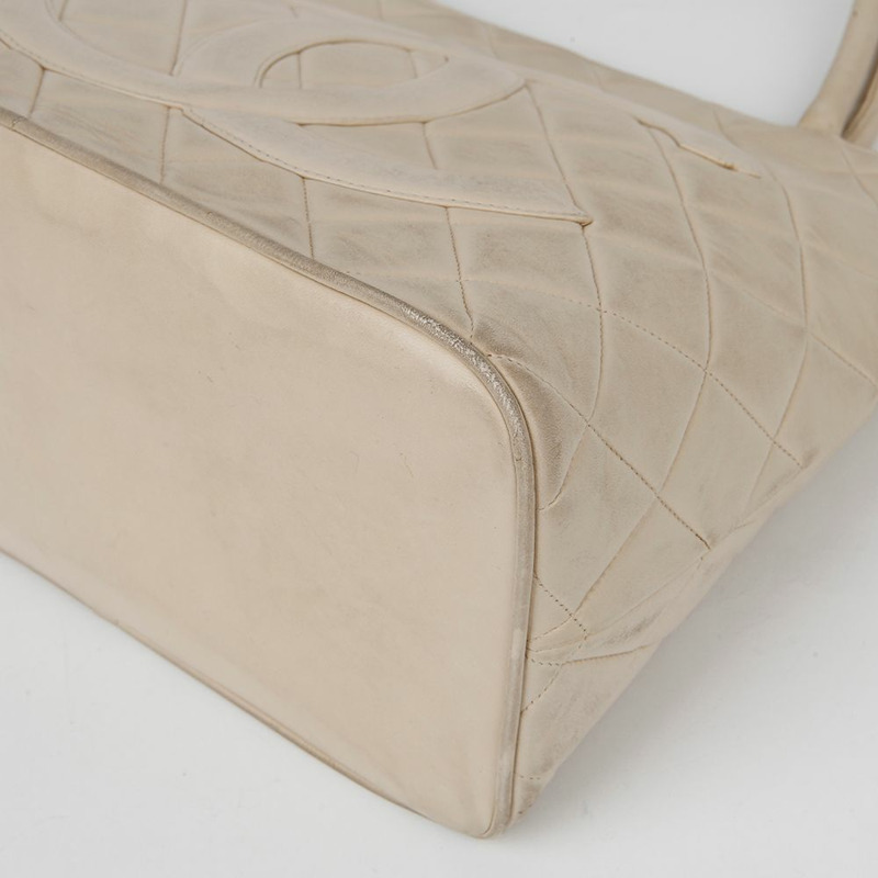 CHANEL 獎章硬幣手提袋 A01804-9