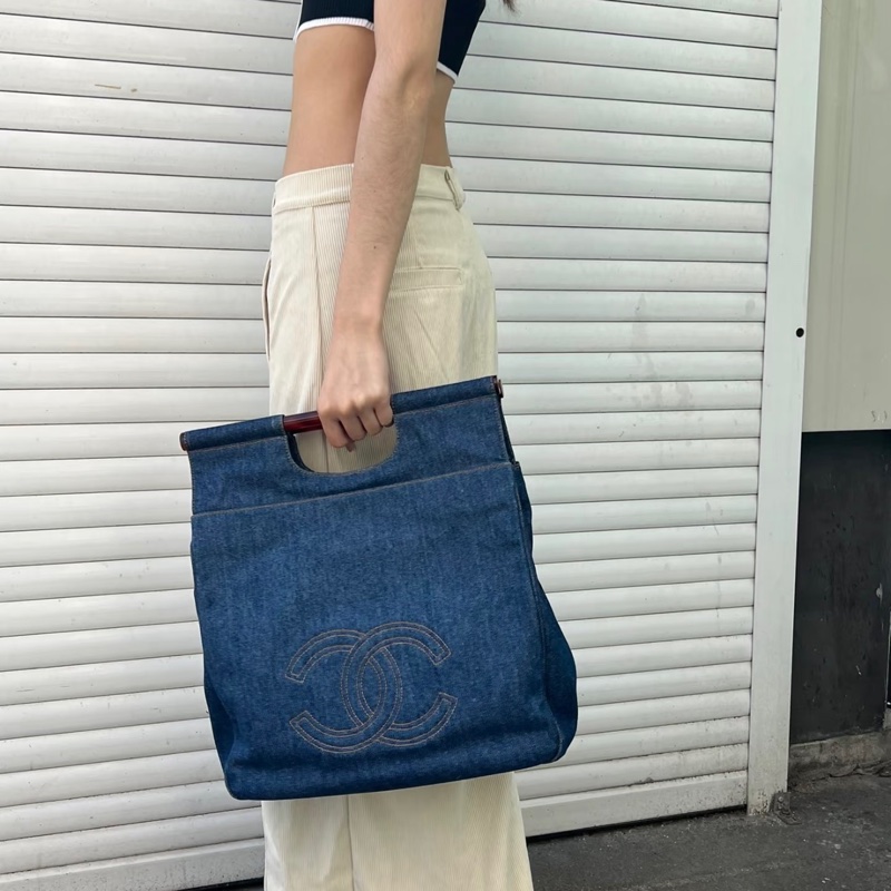 「JL精品代購」98新 Chanel 香奈兒玳瑁丹寧牛仔的托特包-1