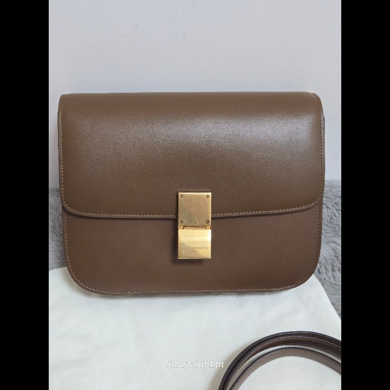 Celine box classic ​🔥 經典雋永！Céline Classic Box Bag 中號 棕色金扣 駝色 焦糖色豆腐包 斜背包 肩背包  🈶盒裝購證-11