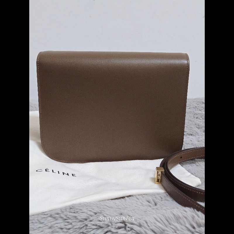 Celine box classic ​🔥 經典雋永！Céline Classic Box Bag 中號 棕色金扣 駝色 焦糖色豆腐包 斜背包 肩背包  🈶盒裝購證-15