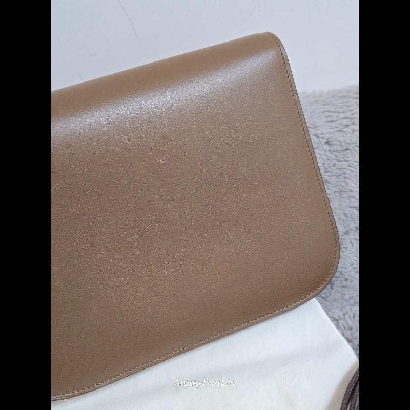 Celine box classic ​🔥 經典雋永！Céline Classic Box Bag 中號 棕色金扣 駝色 焦糖色豆腐包 斜背包 肩背包  🈶盒裝購證-17