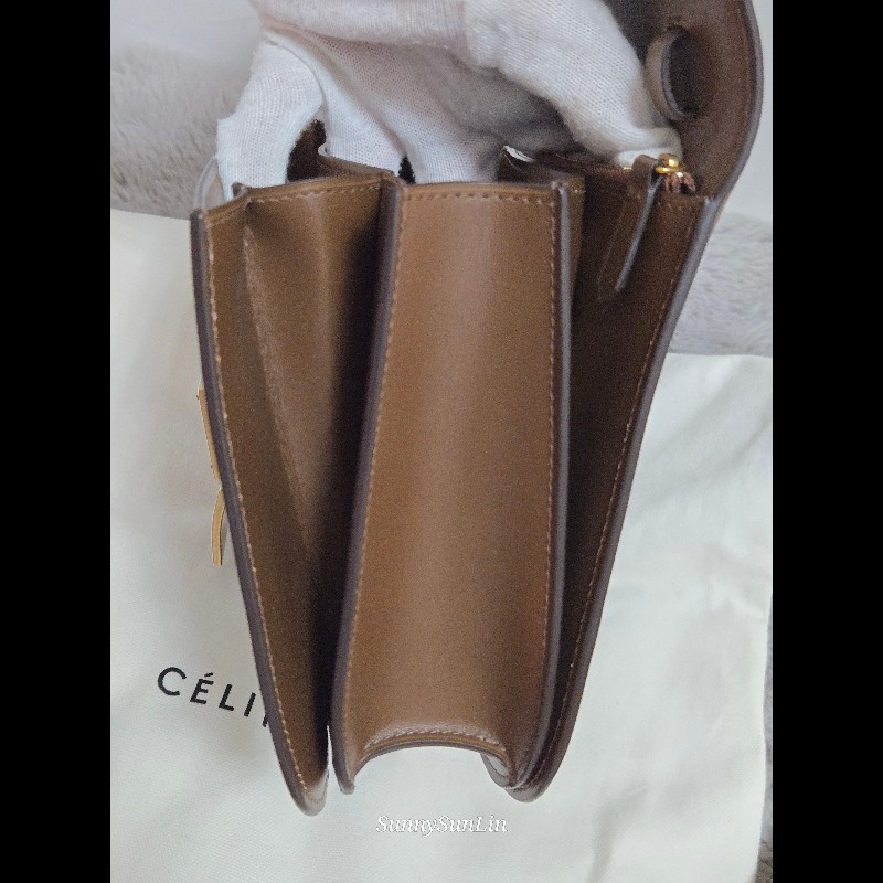 Celine box classic ​🔥 經典雋永！Céline Classic Box Bag 中號 棕色金扣 駝色 焦糖色豆腐包 斜背包 肩背包  🈶盒裝購證-23