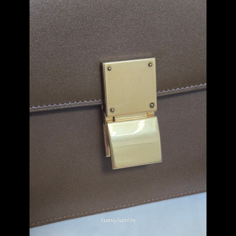 Celine box classic ​🔥 經典雋永！Céline Classic Box Bag 中號 棕色金扣 駝色 焦糖色豆腐包 斜背包 肩背包  🈶盒裝購證-39