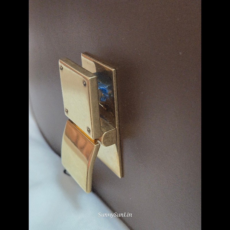 Celine box classic ​🔥 經典雋永！Céline Classic Box Bag 中號 棕色金扣 駝色 焦糖色豆腐包 斜背包 肩背包  🈶盒裝購證-42