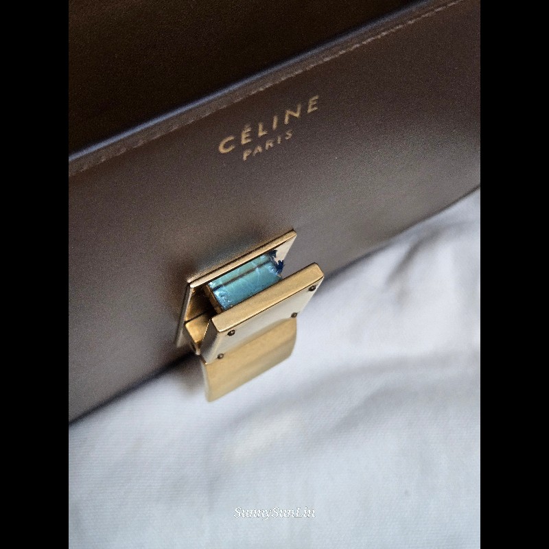 Celine box classic ​🔥 經典雋永！Céline Classic Box Bag 中號 棕色金扣 駝色 焦糖色豆腐包 斜背包 肩背包  🈶盒裝購證-43