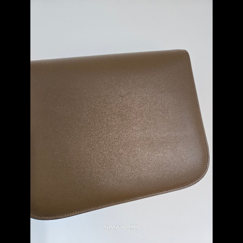 Celine box classic ​🔥 經典雋永！Céline Classic Box Bag 中號 棕色金扣 駝色 焦糖色豆腐包 斜背包 肩背包  🈶盒裝購證-34