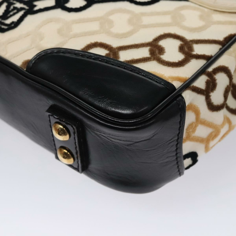 【日本直送】路易威登 Monogram Charm Pochette Lover 手袋 象牙色 M95194 LV Auth BA333SAV-8