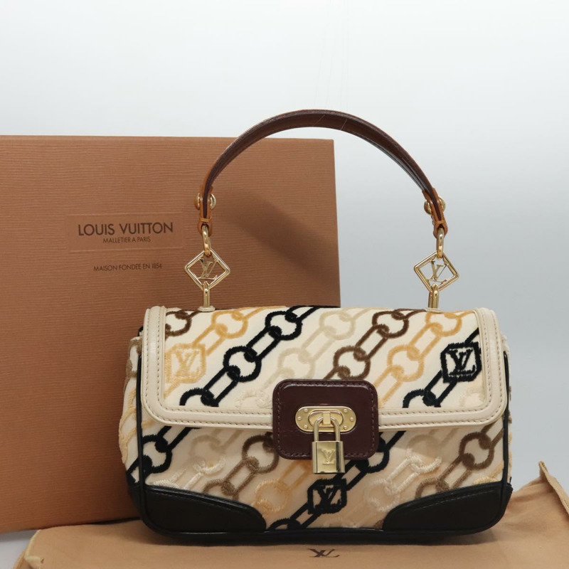 【日本直送】路易威登 Monogram Charm Pochette Lover 手袋 象牙色 M95194 LV Auth BA333SAV-11