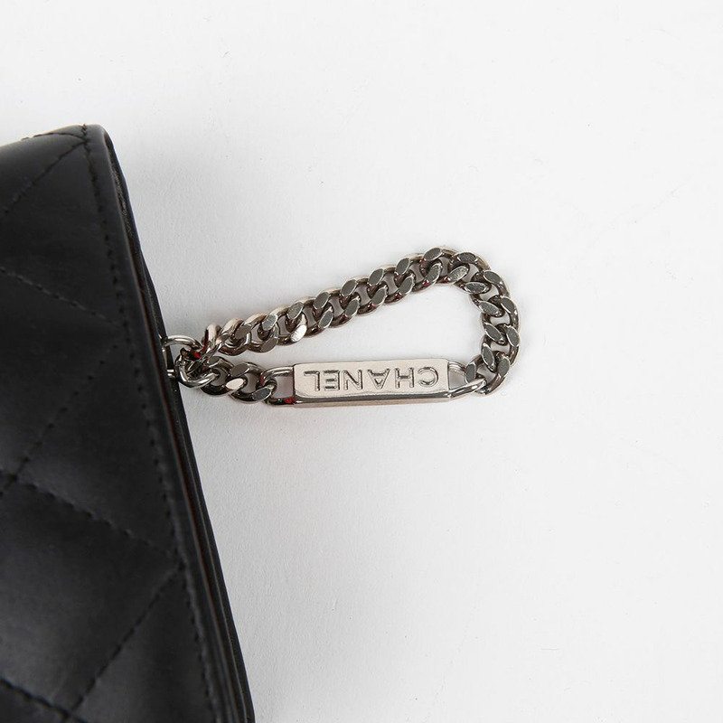 CHANEL 緊湊型皮夾 A50080-6