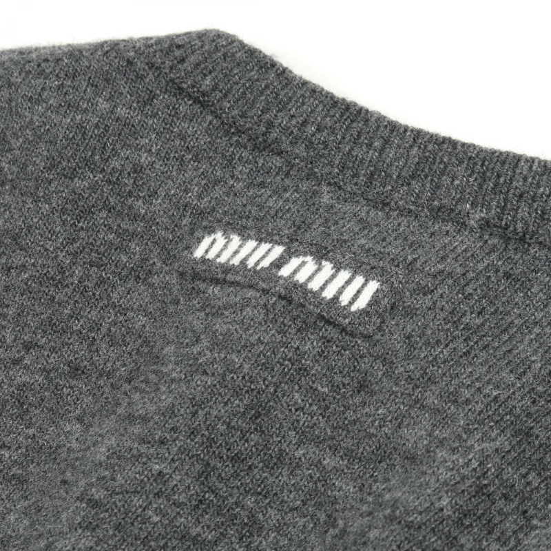 Miu Miu 羊毛灰色開襟毛衣，二手男款 #46-8