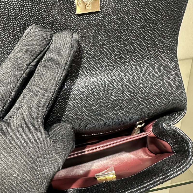 CHANEL香奈儿 Coco Handle 21P 亮面菱格皮穿链金扣 粒纹小牛皮 金色金属 手提包单肩包 迷你 女款 黑色-8