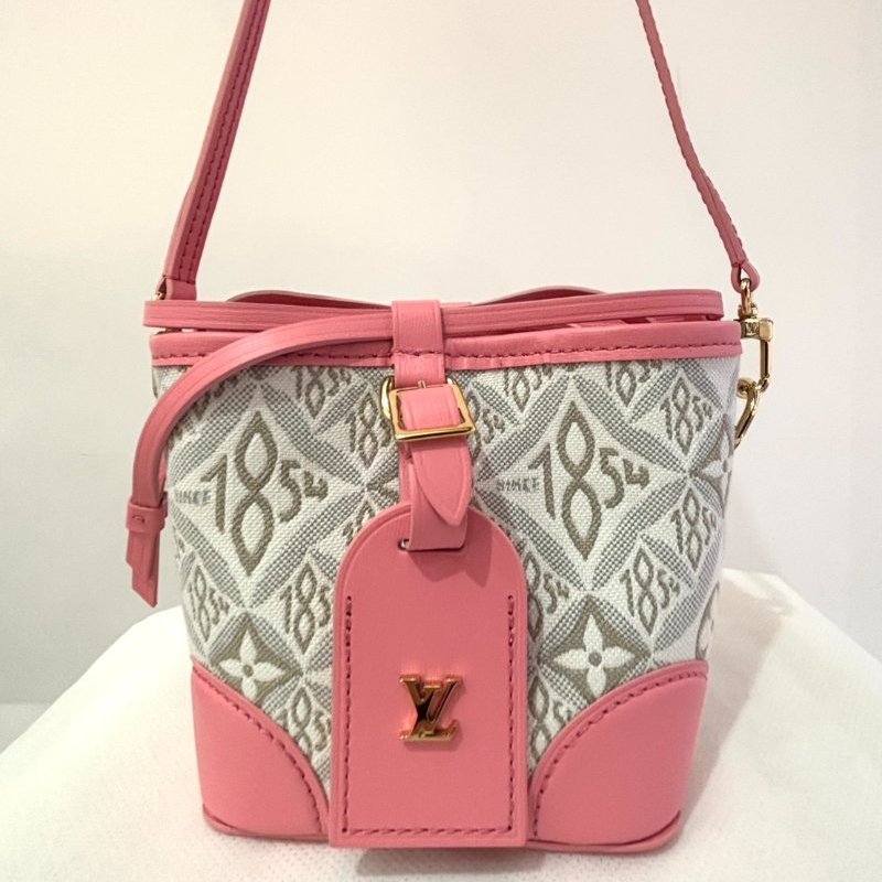 LV 粉色1854系列NOÉ PURSE水桶包-0