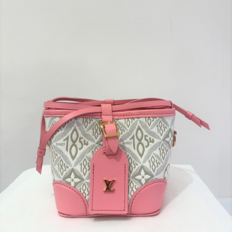 LV 粉色1854系列NOÉ PURSE水桶包-1