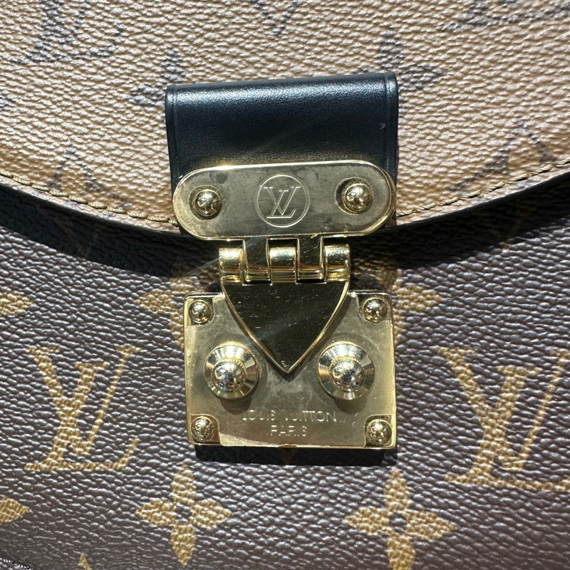 LOUIS VUITTON TILSITT 老花满印可拆卸可调节肩带扇子包 单肩手提包-5