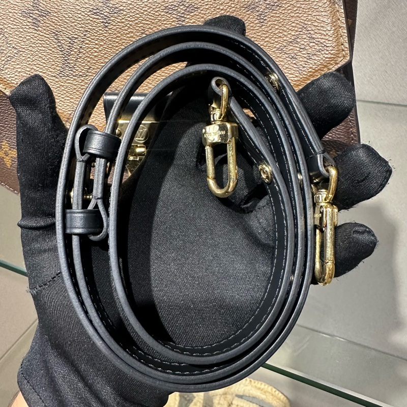 LOUIS VUITTON TILSITT 老花满印可拆卸可调节肩带扇子包 单肩手提包-9
