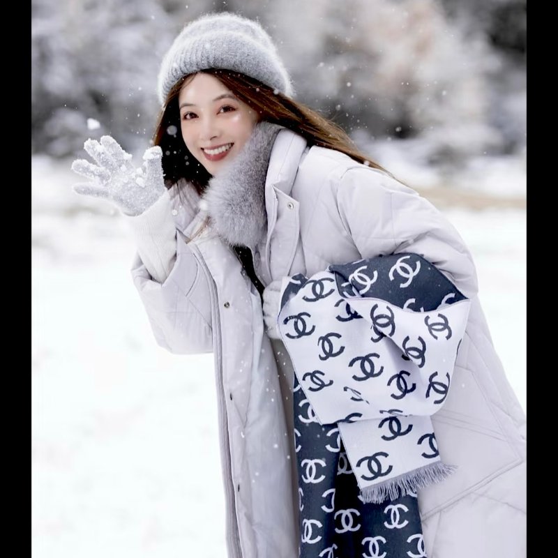 CHANEL 經典雙C雙面羊絨圍巾-7