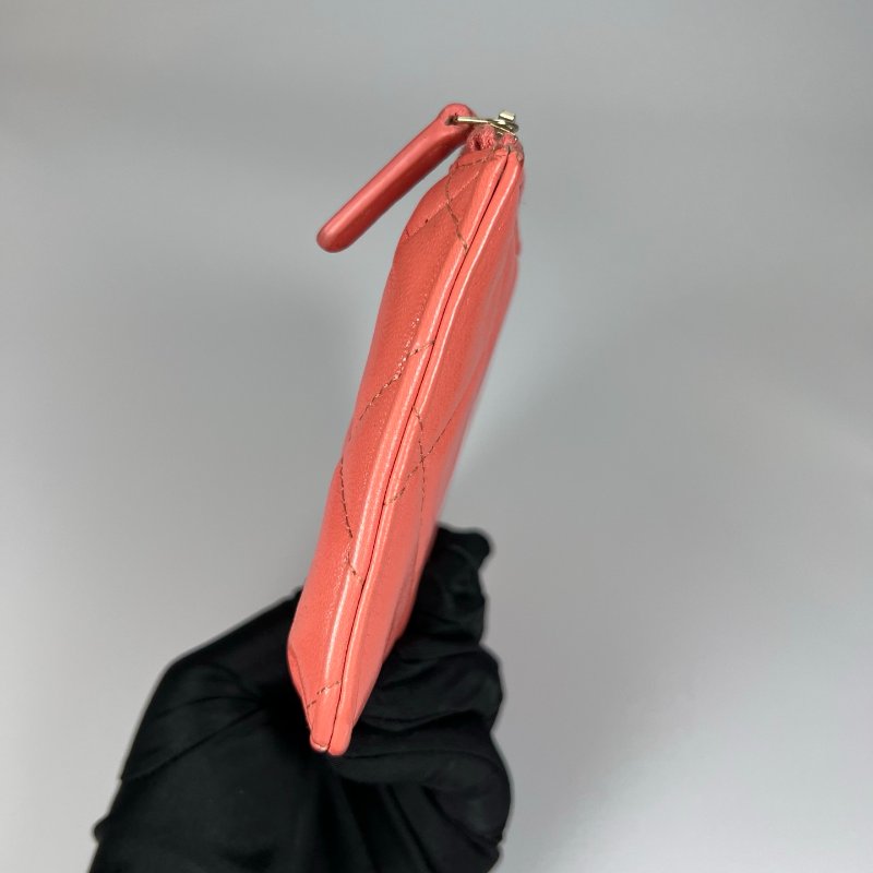 CHANEL 30開 珊瑚粉19長扁夾-2