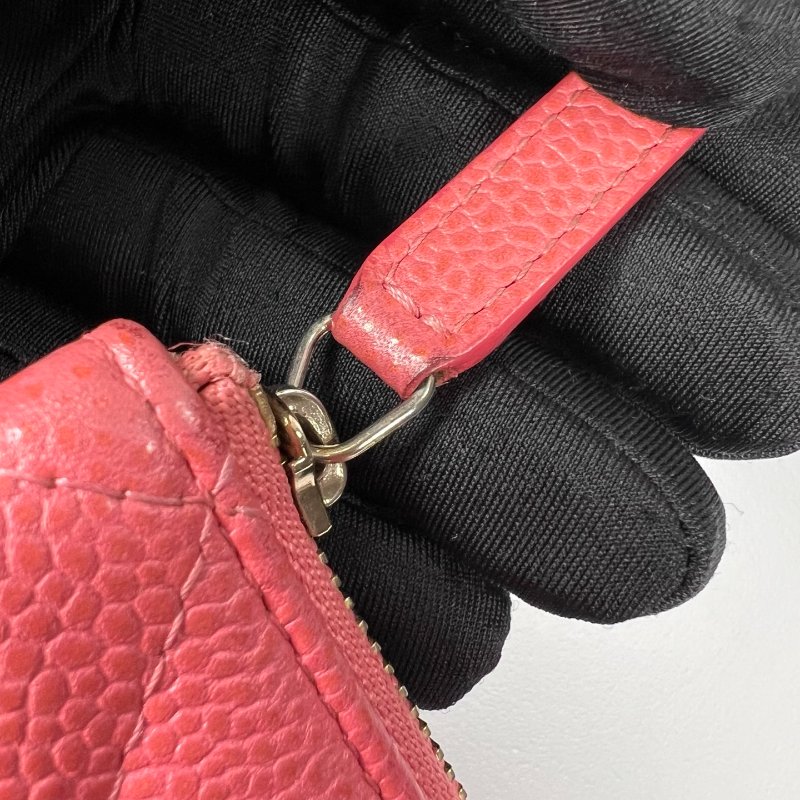 CHANEL  25開 珊瑚粉荔枝皮一字拉零錢包-6