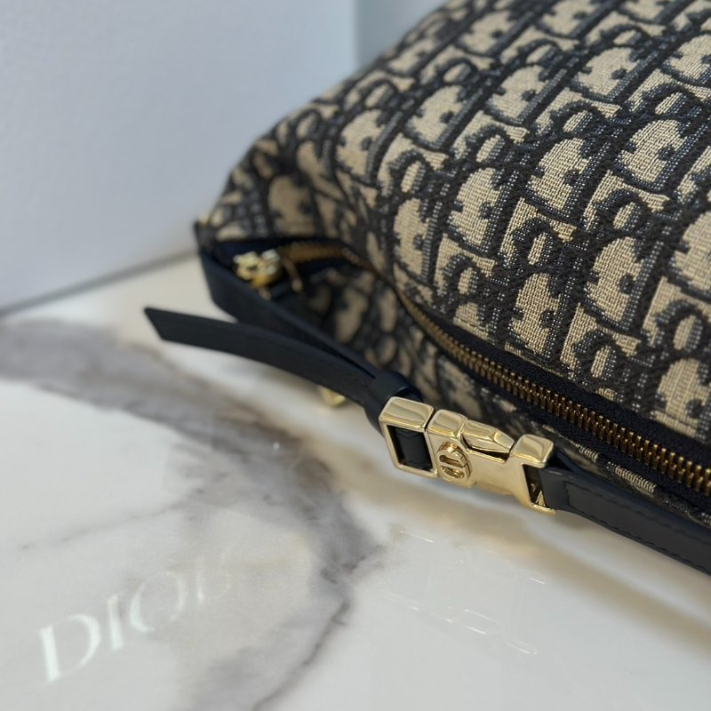 DIOR Travel nomad 手提飯盒包-5