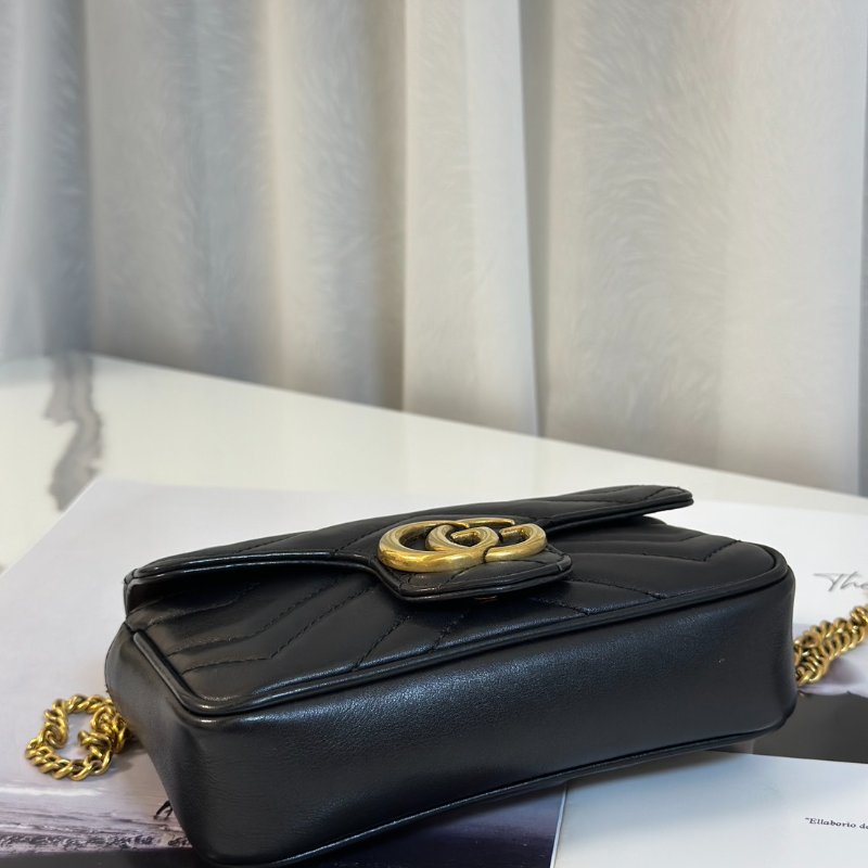 GUCCI Marmont Matelasse斜背包 - 16超迷你黑金-5
