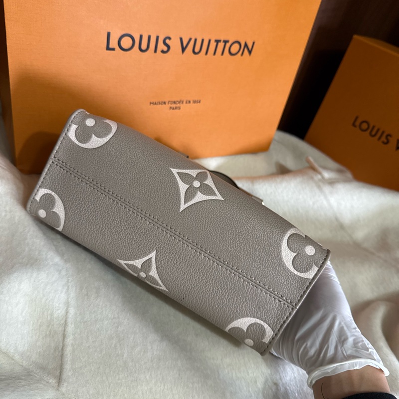 LV on the go小號 大象灰-9