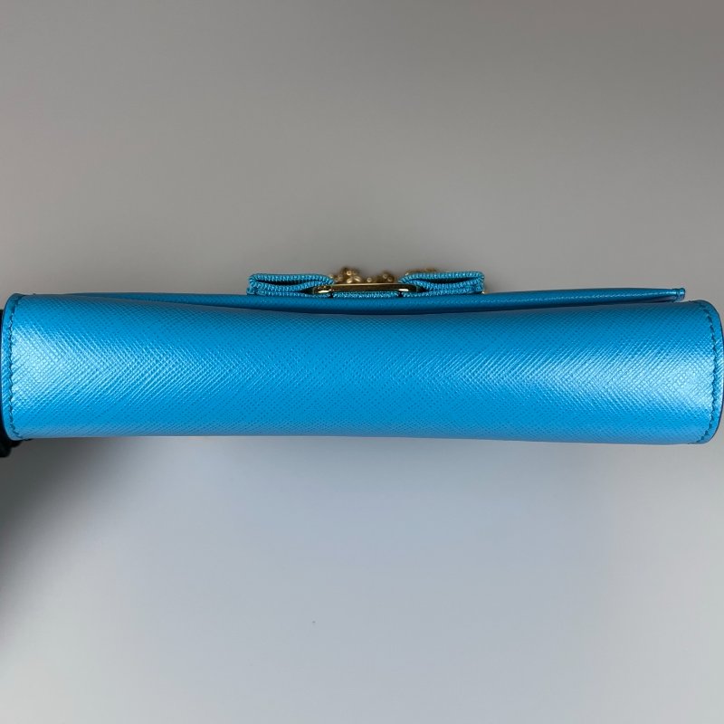 FERRAGAMO 藍色蝴蝶結金鍊包-4