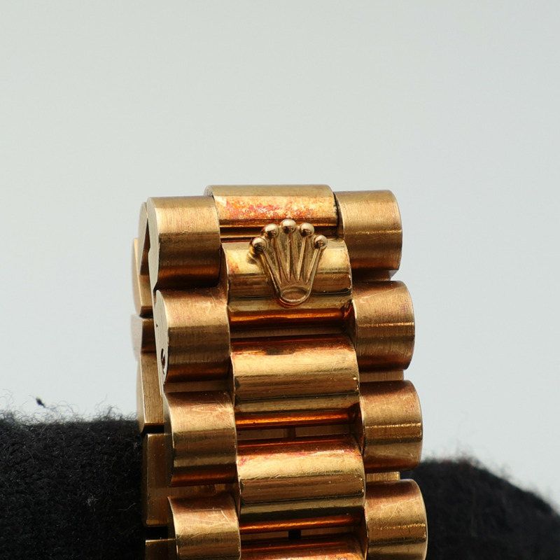 ROLEX Oyster Perpetual Day-Date 18238-11