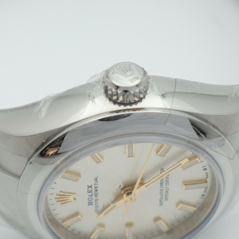 ROLEX Oyster Perpetual 28 267200-6