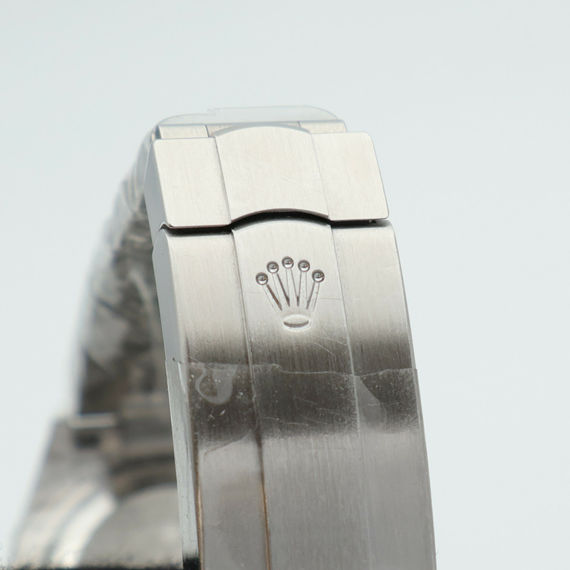 ROLEX Oyster Perpetual 28 267200-8
