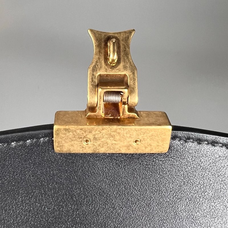 DIOR  黑金皮革鎖頭郵差包-7