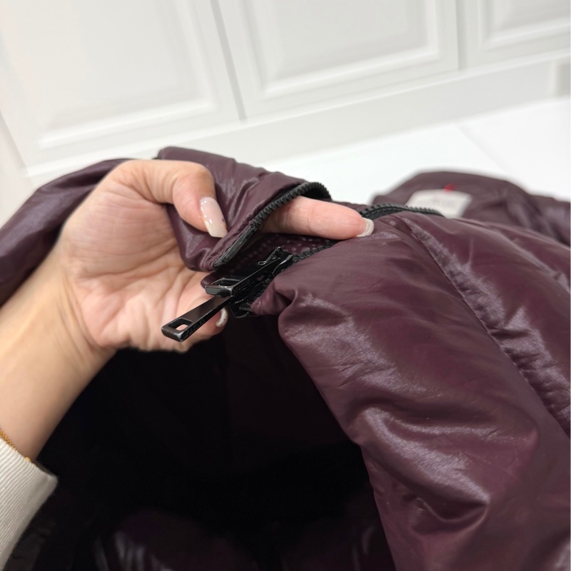 moncler 紫紅 黑邊 連帽 輕羽絨 長羽絨 長版羽絨外套 羽絨外套 防風外套-17