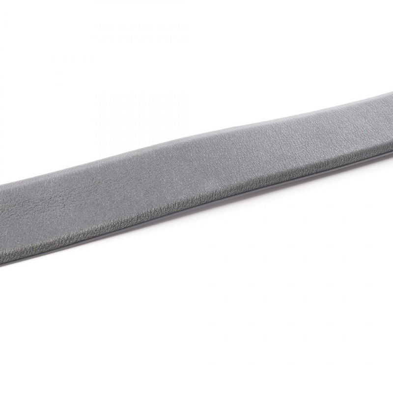 香奈兒 COCO 標誌皮帶，皮革材質，鑲有水鑽和人造珍珠，黑白配色，二手。-6