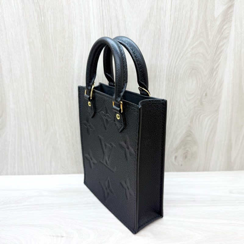 LV黑色牛皮壓紋MINI琴譜包M81417-3