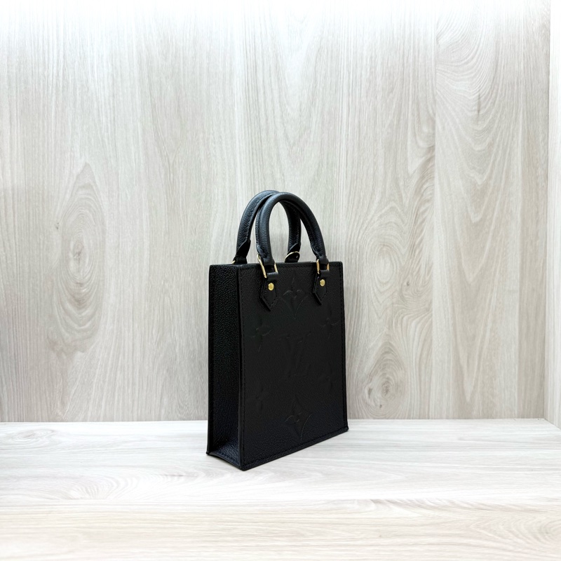 LV黑色牛皮壓紋MINI琴譜包M81417-4