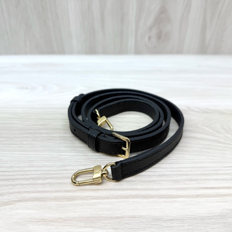 LV黑色牛皮壓紋MINI琴譜包M81417-14