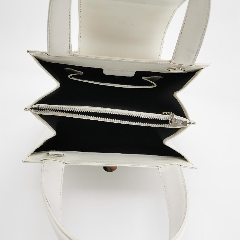 Bvlgari牛皮純色金屬扣單肩包-5